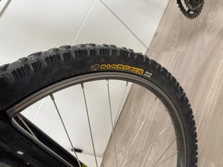 Llanta Maxxis 26x2.35