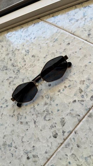 Occhiali da sole Marc Jacobs oro e neri
