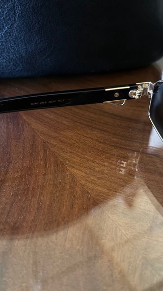 Occhiali da sole Marc Jacobs oro e neri