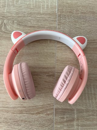 Auriculares con orejas de gato LED rosa