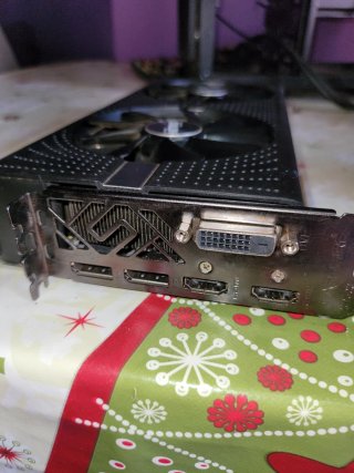 Sapphire Nitro+ RX 570 4GB GDDR5