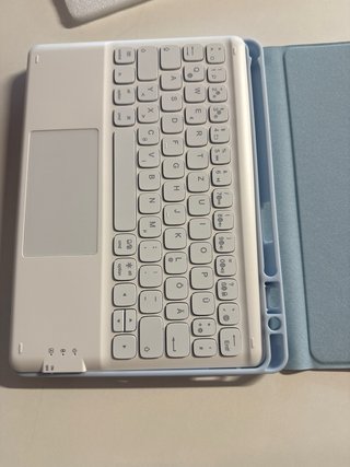 Tastiera Bluetooth con Touchpad new and perfeclty