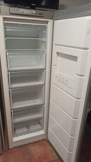 Congelador vertical Bosch