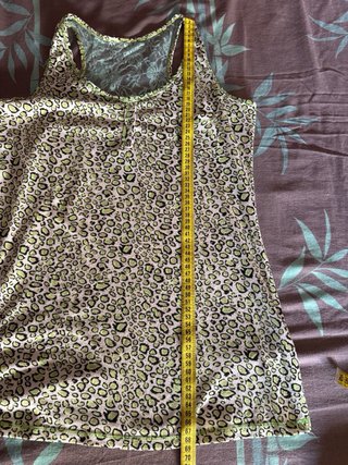 Camiseta tirantes estampado leopardo