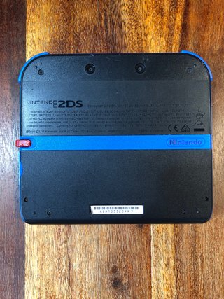 Console 2ds nero blu + caricatore + scatola