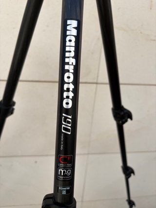 Trípode Carbono Manfrotto MT190CXPRO4 + Funda