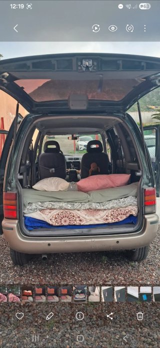 Nissan Serena 2001