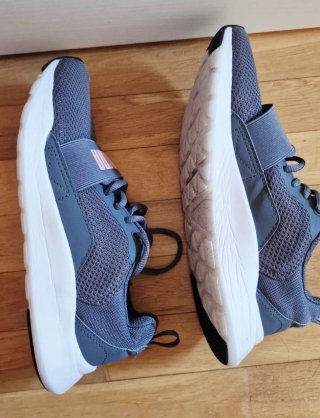 Zapatillas Puma Gris y Rosa Talla 37