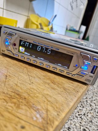 Radio antigua para coche