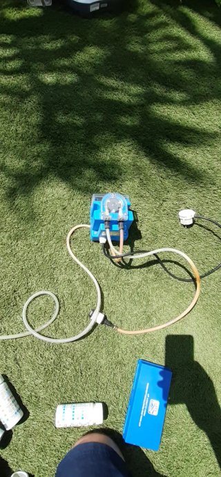 Filtro,bomba,calentador y dosificador para piscina