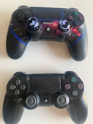 Ps4 Slim 1TB Negra + 2 Mandos