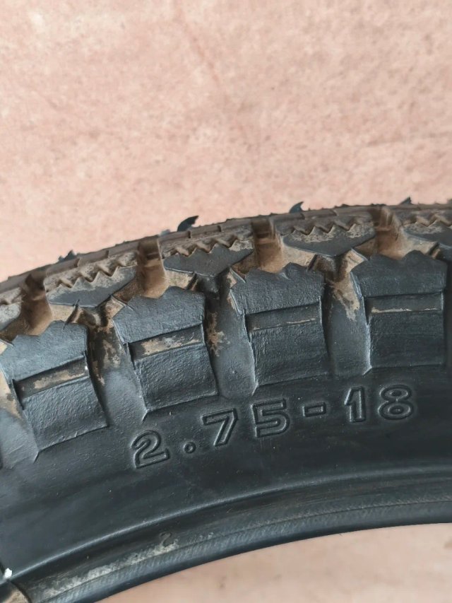 Neumático Pirelli 2.75-18