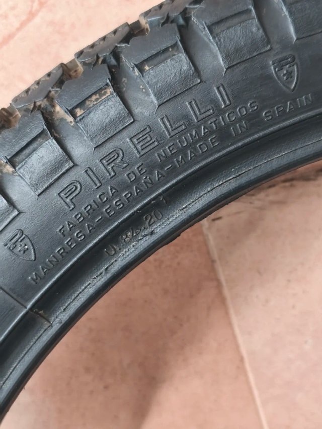 Neumático Pirelli 2.75-18