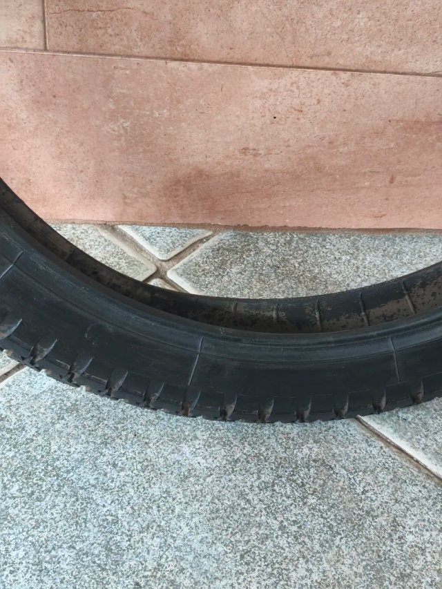 Neumático Pirelli 2.75-18