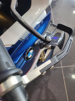 BMW S1000RR Deportiva Azul/Blanca