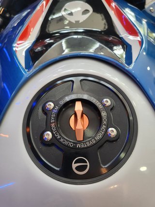 BMW S1000RR Deportiva Azul/Blanca