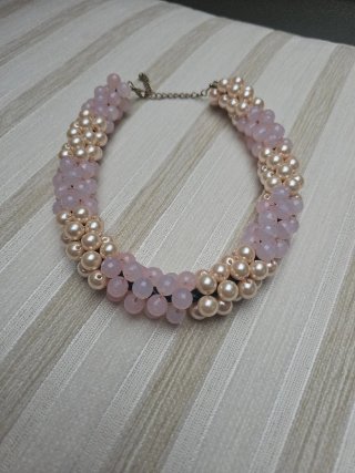 Collar Sfera perlas y piedras rosa