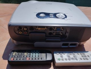 Proyector Canon LV-7265 + Soporte Techo