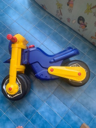 Moto para niños a empujar