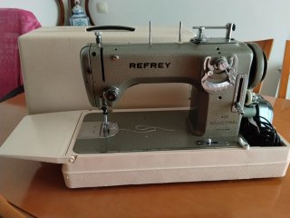 Máquina de coser Refrey 430 Industrial