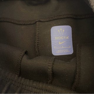 Pantalón Chándal Nike Negro y Dorado