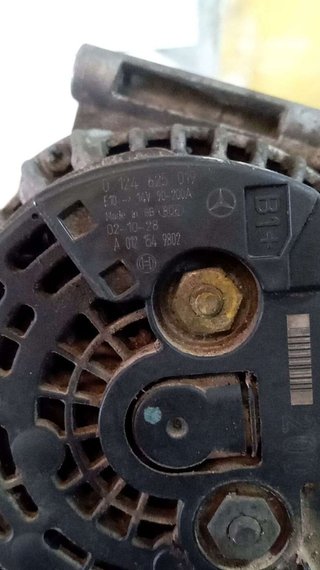Alternador mercedes-benz 0124625019 c 200 73325