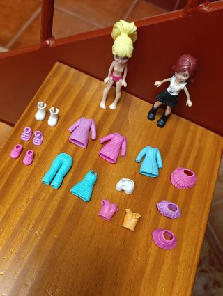 Figuras Polly Pocket con Ropa y Accesorios