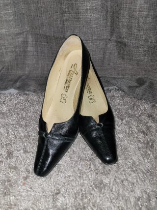 Zapatos de tacón negros