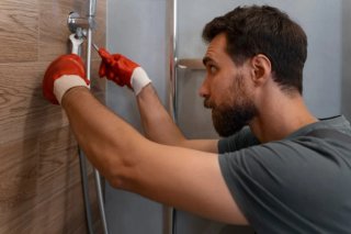 Fontanero profesional desatascos grifos cisternas