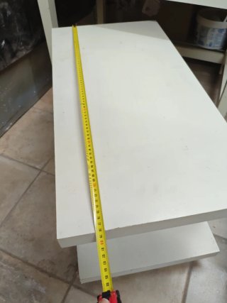Mesa TV con ruedas y estantes