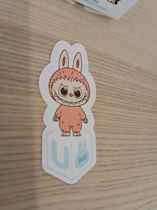 Labubu Rosa Letra U Pin For Love Serie Popmart