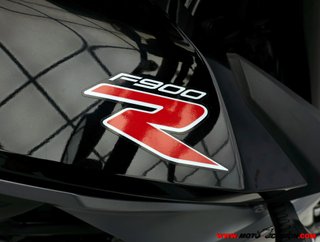 BMW F 900 R