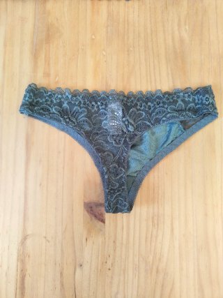Conjunto lenceria sexy liguero tanga y sujetador