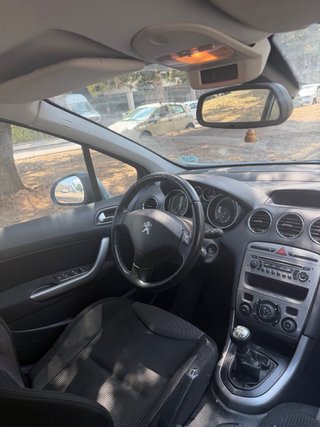 Peugeot 308 2012