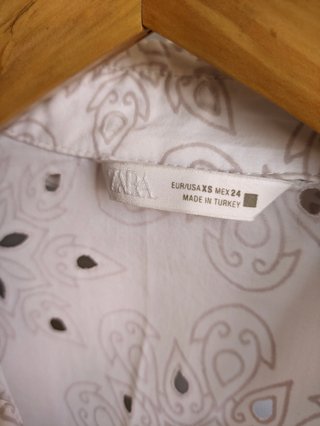 Camisa Zara Estampado Calado