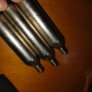 3 Bombonas CO2 20 cl para rutas de mbt