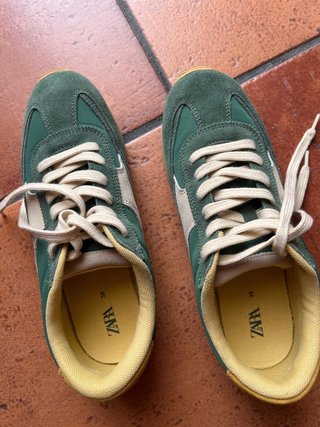 Zapatillas Zara niño verde y beige T39