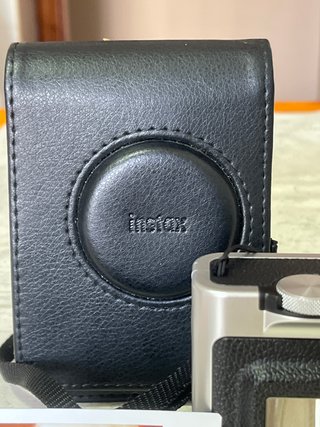 Fujifilm Instax Mini Evo + Funda Original