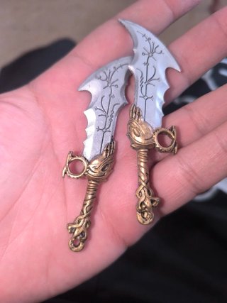 Decoración God of War Hacha espadas del caos y Es