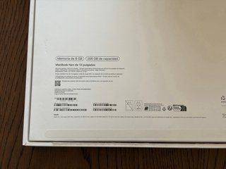 MacBook Neo 8/256GB Verde + Garantía