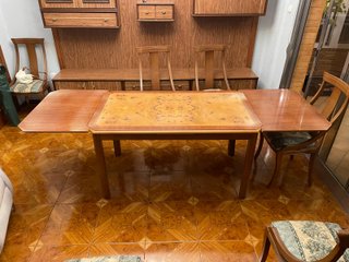 Mesa de comedor extensible de madera