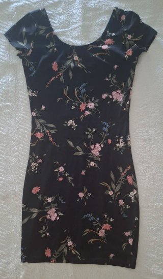 4 Vestidos x 14€ (sueltos a 4€)