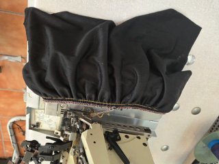 Remalladora industr. Yamato AZ6505H con Fruncidor.