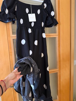 Vestido midi lunares blanco y negro