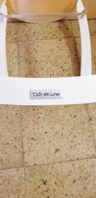 CUNA DE MIMBRE CON SOPORTE MADERA