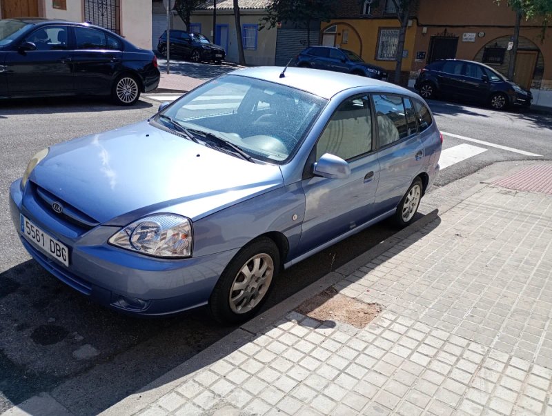 KIA Rio 2005 - foto 1