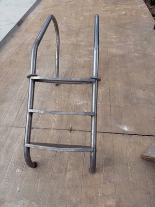 Escalera piscina metal