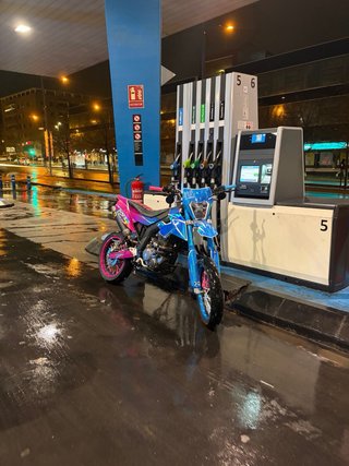 Supermotard DSR UM SM 125 4T