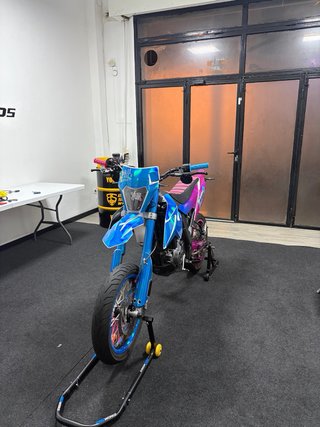 Supermotard DSR UM SM 125 4T