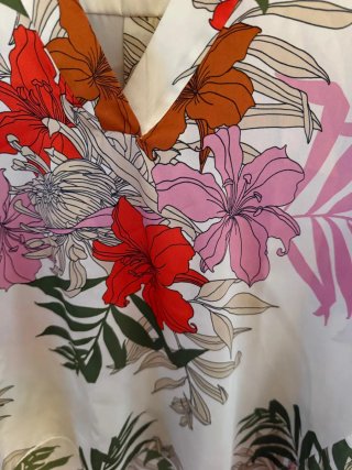 Blusa floreada mujer manga 3/4